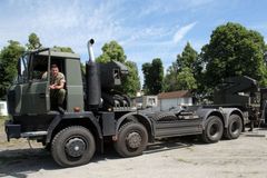 Monopol kopřivnické Tatry v české armádě končí. Vojáci kupují náklaďáky jinde