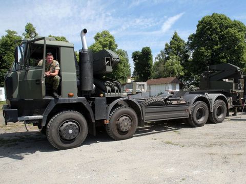 Monopol kopřivnické Tatry v české armádě končí. Vojáci kupují náklaďáky jinde