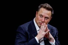 Jestli mi nedáte víc akcií, odstoupím. Miliardář Elon Musk hrozil své Tesle