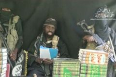 Skupině Boko Haram se vede dobře, říká na videu její lídr
