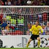 Lionel Messi překonáva Van der Sara