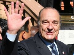 Francouzský prezident Jacques Chirac se pomalu začíná loučit s vrcholnou politikou. Na jaře proběhnou volby hlavy státu, v nichž už se jeho kandidatura neočekává.