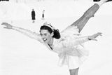 A trefil se. Aleně Vrzáňové bylo sotva 18 let, když se v roce 1949 postavila na světovém šampionátu na nejvyšší stupínek. Prožívala jedno z nejšťastnějších období v životě. Brzy tomu ale mělo být jinak.