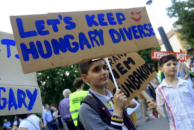 Protest proti Orbánovým výrokům v centru Budapešti.