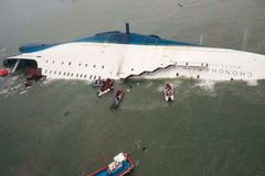 V potopeném trajektu zemřelo na 187 lidí, premiér rezignoval