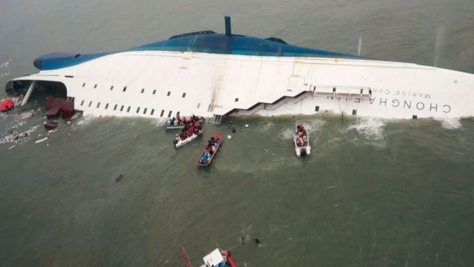 Potopený jihokorejský trajkt.