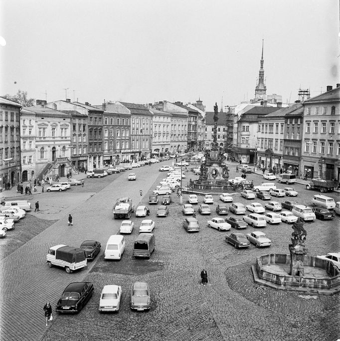 Tehdejší náměstí Rudé armády v Olomouci, 1974