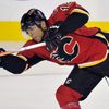 Příprava NHL: Jarome Igilna střílí branku