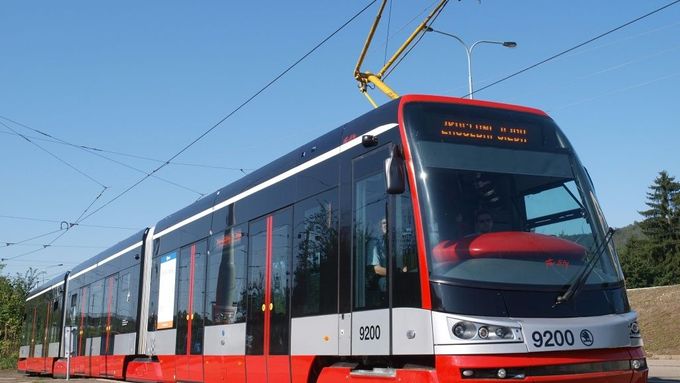 Dopravní podnik zde bude rekonstruovat tramvajovou trať (ilustrační foto).