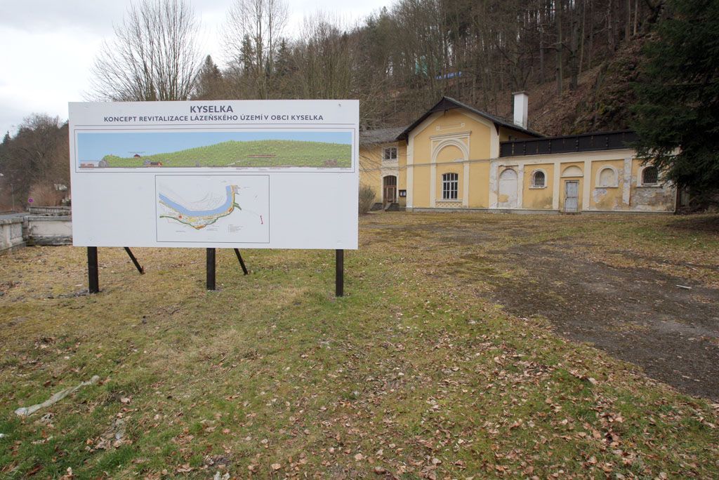 Kyselka, dříve Lázně Kyselka