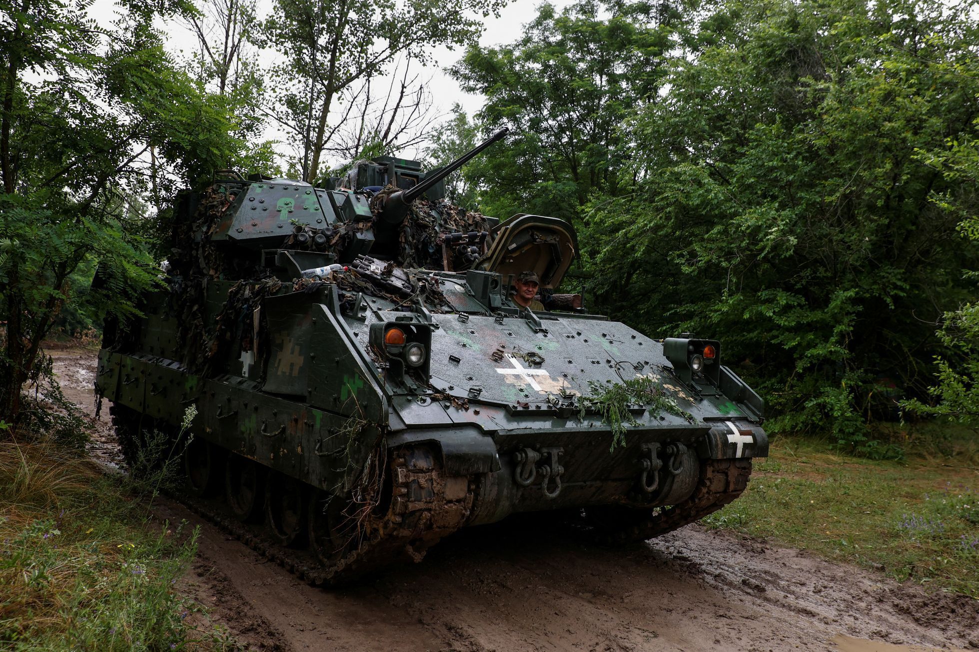 Bradley M2