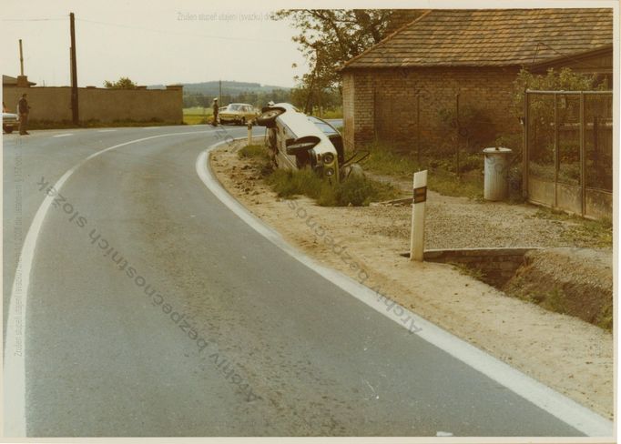 Stránka z vyšetřovacího spisu střelby a čtyřnásobné vraždy v motorestu U Kadrnožky.