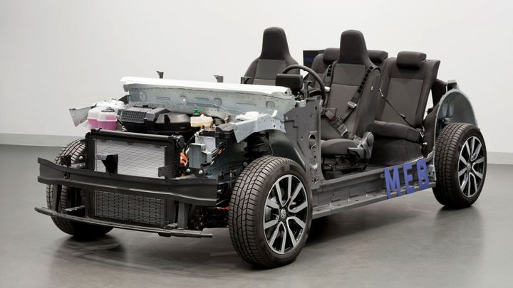 Potvrzeno: Ford bude stavět elektromobily na stejném základu jako Škoda a Volkswagen