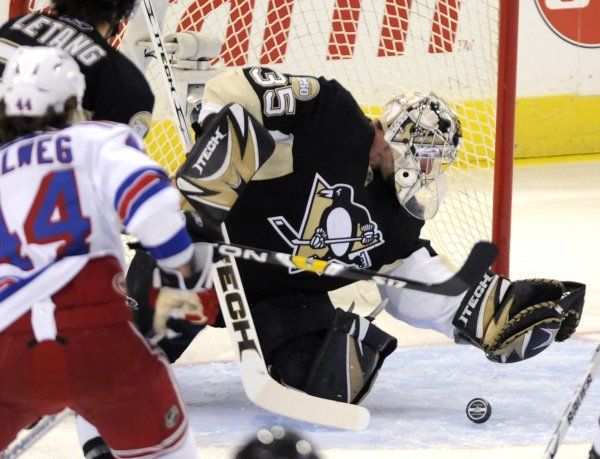 Ryan Hollweg vs. Ty Conklin