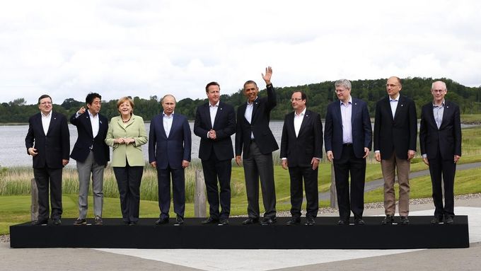 Lídři G8 na summitu v Severním Irsku