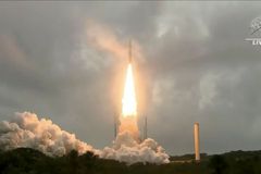 Raketa Ariane 5 vyrazí na poslední cestu do vesmíru, pak nastoupí nová generace