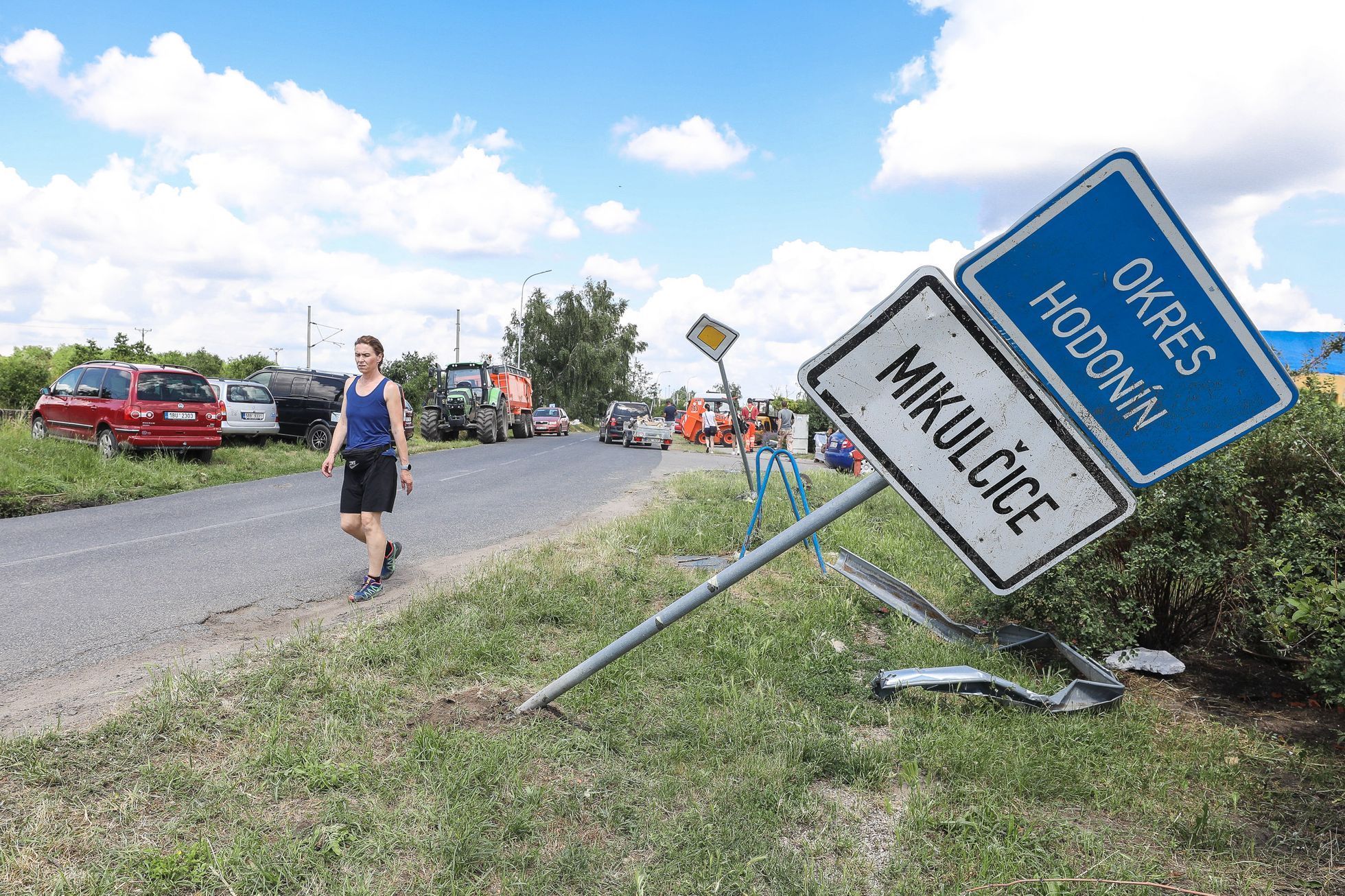 Tornádo na Hodonínsku - ničivé následky, pomoc, obce Lužice, Mikulčice, Moravská Nová Ves a Hrušky