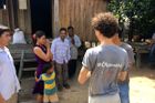 Český herec navštívil v Kambodži mise Člověka v tísni. Poznal tak místní obyvatele z trochu jiné stránky než běžní turisté.
