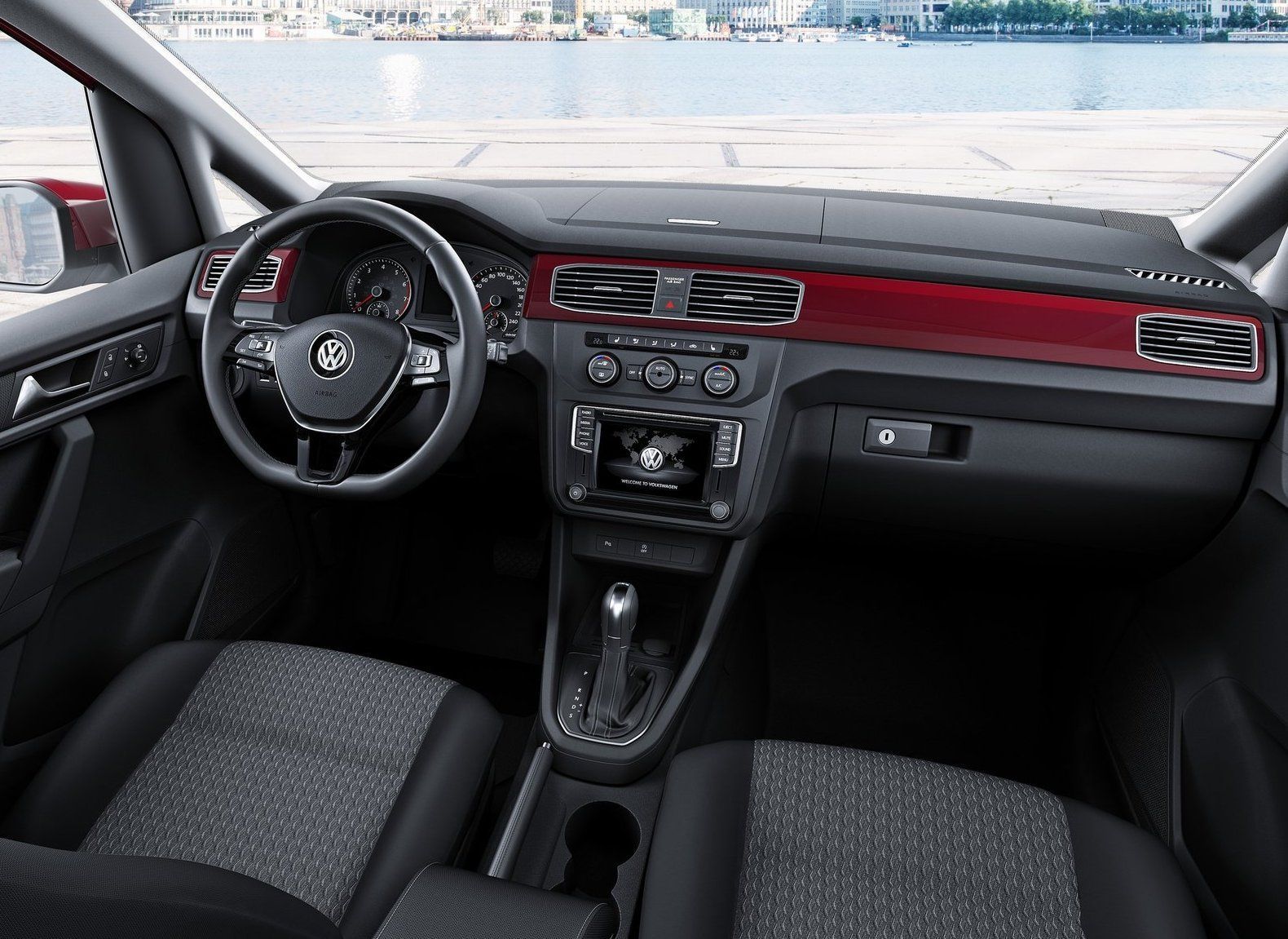 Volkswagen Caddy 2015 - interiér