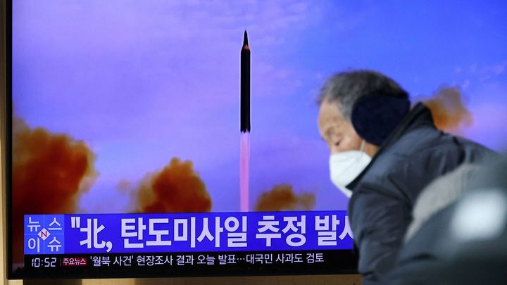 První letošní raketový test. Severní Korea zřejmě vypálila balistickou střelu; Zdroj foto: Reuters