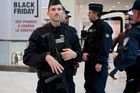 Francouzská policie podnikla zátah na radikály v Nice. Zápas s Lyonem je nenechá spát