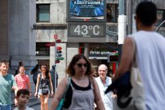 Letošní červenec byl celosvětově třetí nejteplejší v historii měření, uvádí agentura