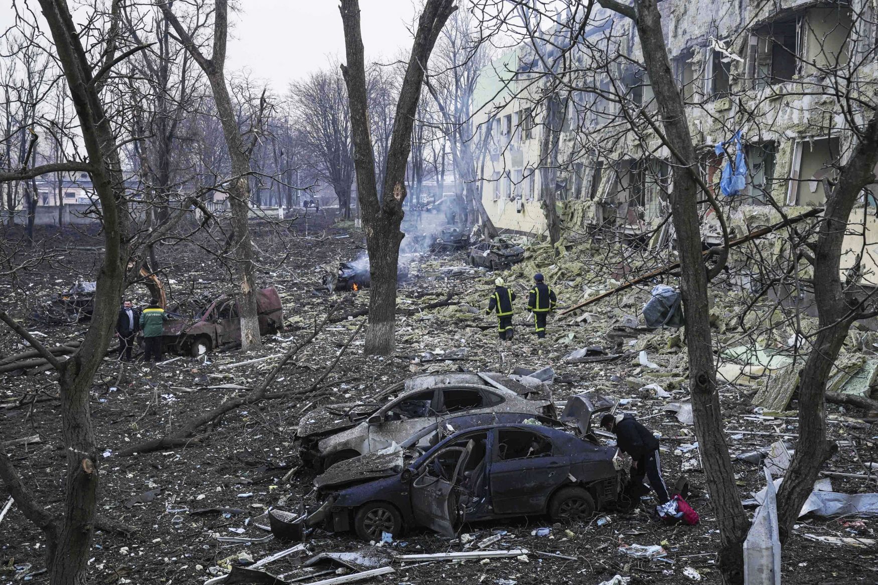 Foto / 9. 3. 2022 / Mariupol / Vybombardovaná porodnice