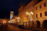 750 let staré České Budějovice ve vánočním. Náměstí Přemysla Otakara II. v pozadí  s proslulou Černou věží.