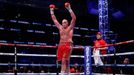 Tyson Fury slaví triumf nad Derekem Chisorou v zápase o titul šampiona WBC