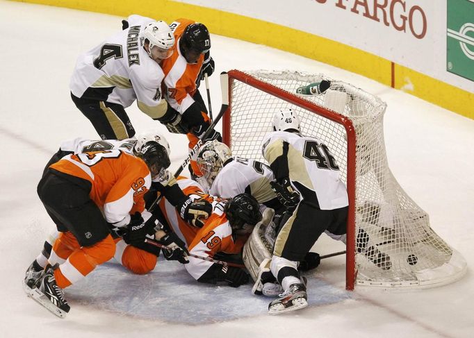 Philadelphia - Pittsburgh, 6. zápas (Gól Scotta Hartnella)