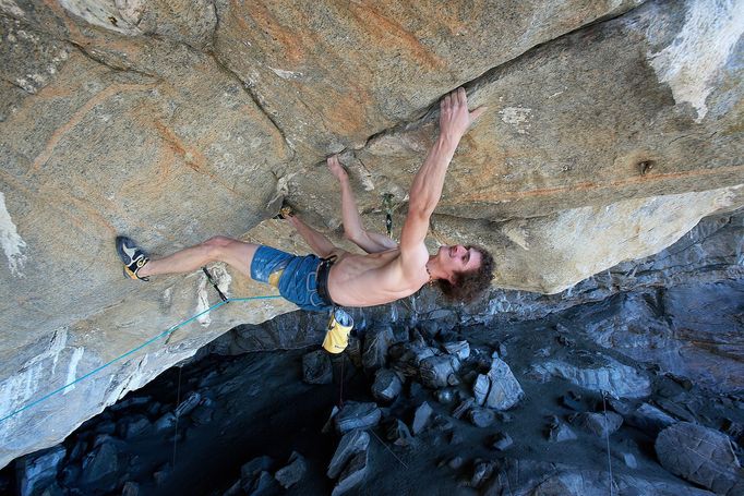 Adam Ondra leze stěnu Silence 9c ve Flatangeru (2018)