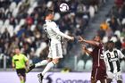 Juventus v turínském derby dlouho prohrával, Ronaldova hlavička zajistila remízu