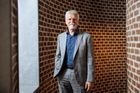 "Jsem rozpačitý." Vláda by do voleb měla vysvětlit bitcoinovou kauzu, míní Pavel
