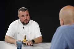 Věznice vybrakoval Prigožin. Novinář v mrazivém rozhovoru odkryl, kdo válčí za Putina