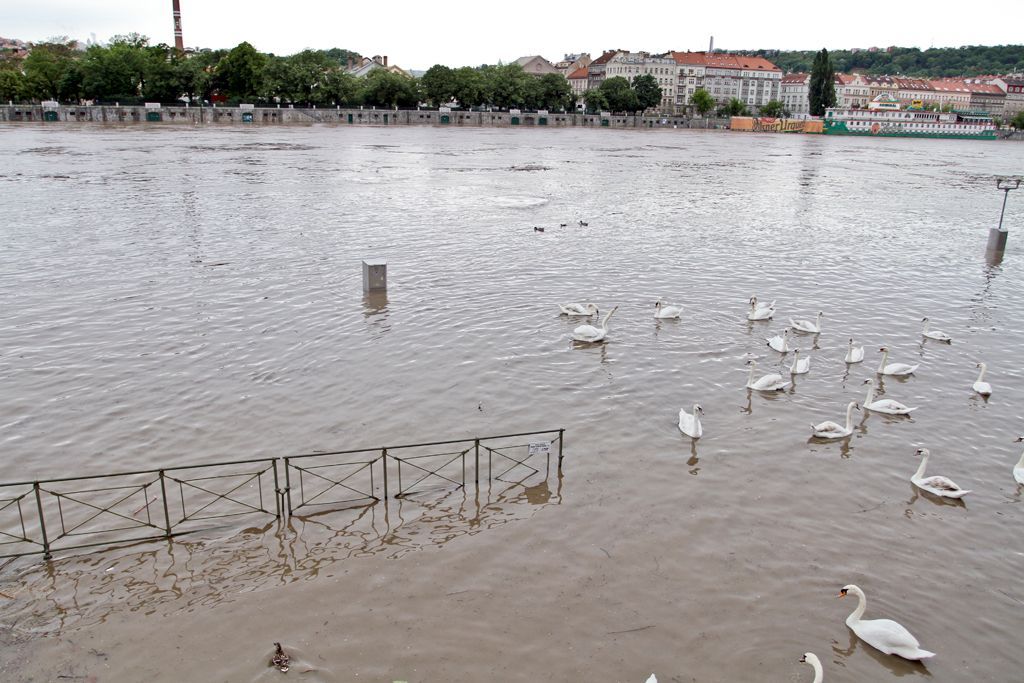Praha povodně, neděle 2.6.