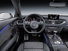 Interiér Audi RS6 Avant Performance.