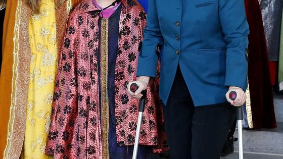 Merkelová po úraze na běžkách vystoupila na veřejnosti