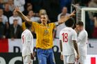 Další obrat Švédů! Ibrahimovič sestřelil čtyřmi góly Anglii