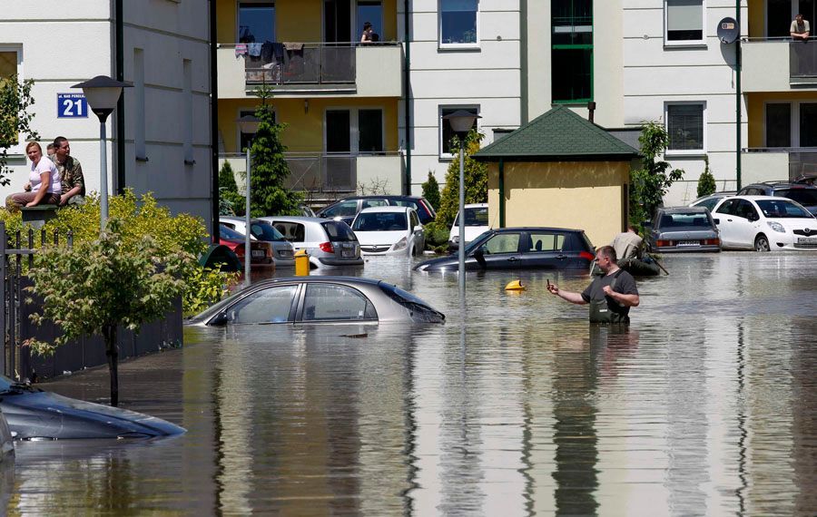 Evropu dál sužují záplavy