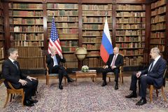 Summit Bidena a Putina nepřinesl velké výsledky, píše tisk. Schůzku zhodnotil i Trump
