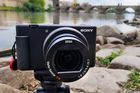 Vyzkoušeli jsme mezi prvními na světě: Jaký je nový fotoaparát pro vlogery Sony ZV-1?