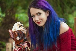 Krmila hady, teď peče psy a koně. Češka s vizáží rockerky ohromila svět svými dorty