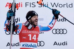 "Křič, co nejvíc dokážeš!" Francouz korunoval životní sezonu triumfem v Kitzbühelu