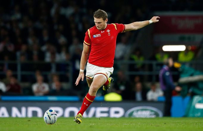 Dan Biggar of Wales kicks a penalty