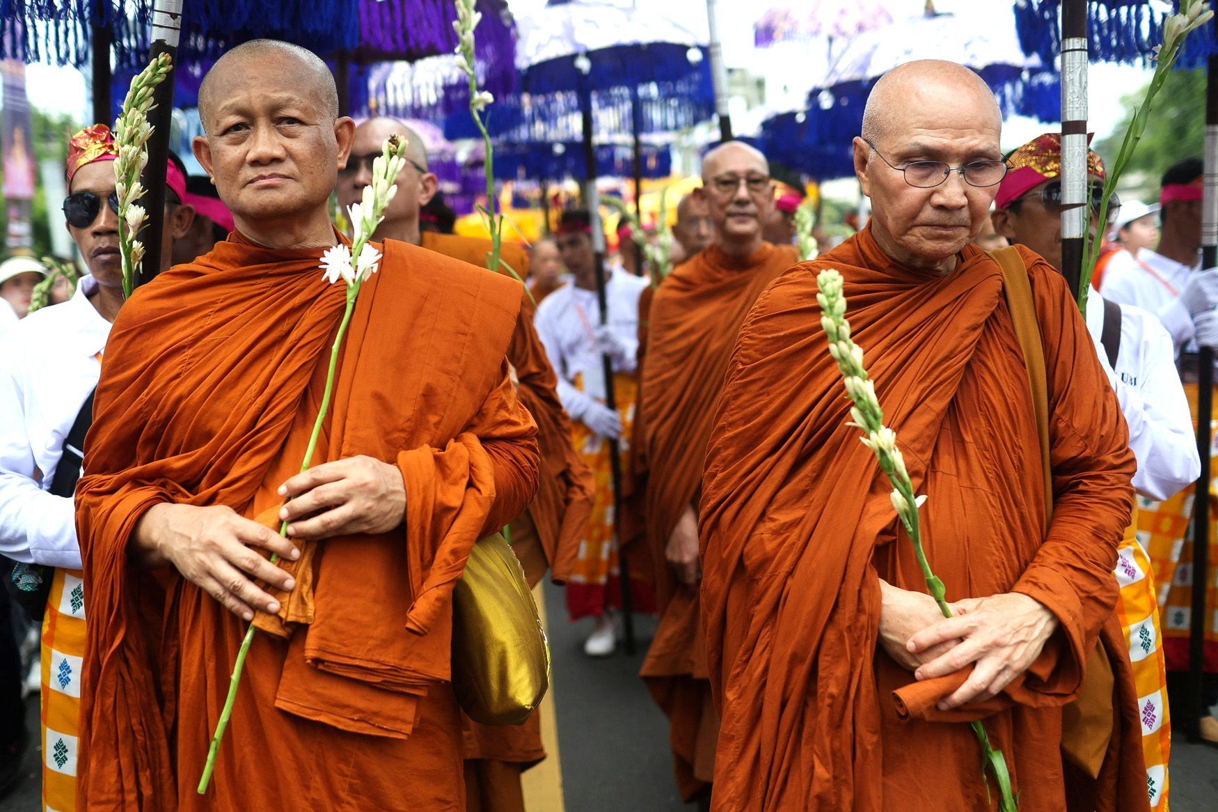 Vesak, Budha, slavnost
