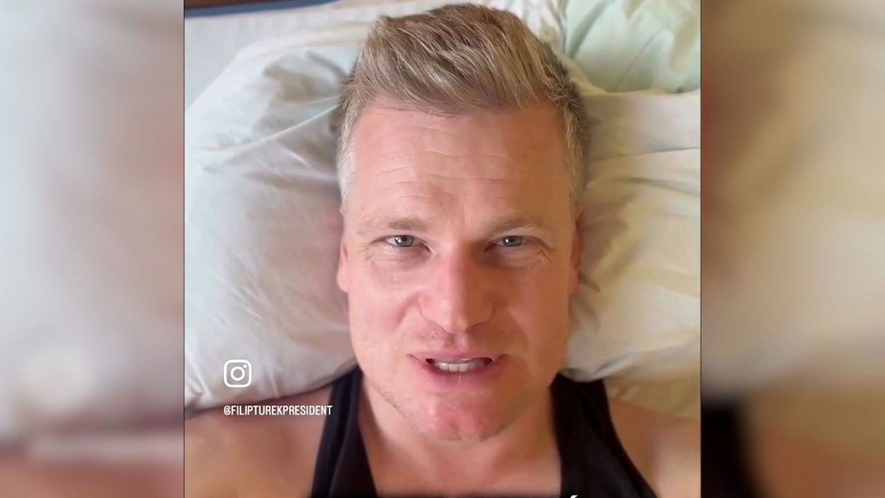 Babiš bude jmenován premiérem v úterý, oznámil Hrad. Turek se ozval z nemocnice