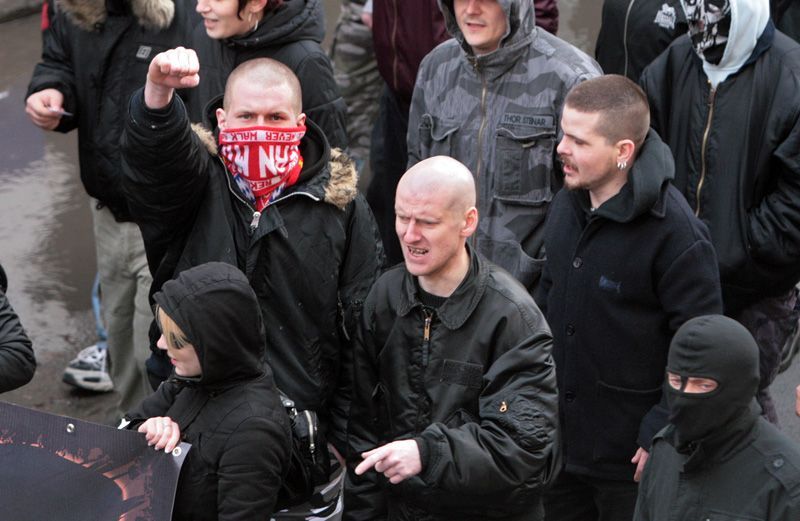 Plzeň - neonacisté a anarchisté