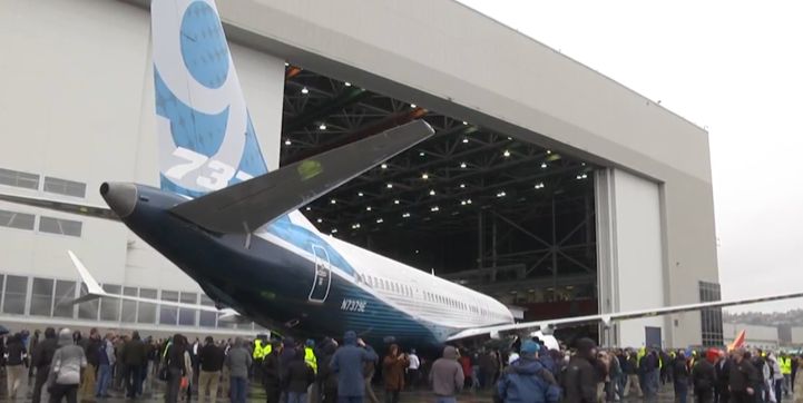 Boeing představil nový 737 MAX 9