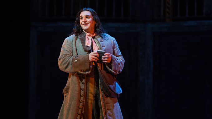 Adam Plachetka v newyorské Met zpívá Leporellovu árii z Dona Giovanniho.