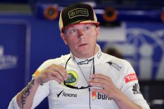 Räikkönen ukončil sezonu. Kvůli operaci zad